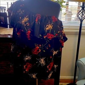 Plus size on/off the shoulder top